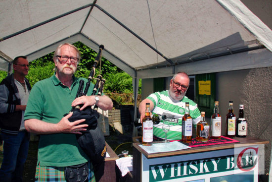 Whisky, Guinness & Irish Folk – der zweite Tag des Vonkelner Pickfestes unter der Grünen Eiche stand wieder ganz im Zeichen der Grünen Insel. -Foto: Matthias Müller