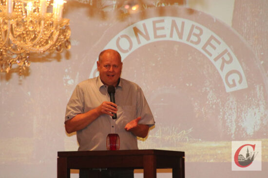 Ralf Kiepe, stellvertretender Vorsitzender des Cronenberger Heimat- und Bürgervereins, führte durch den Herbst-Empfang der AG „Die Cronenberger“. | Foto: Meinhard Koke